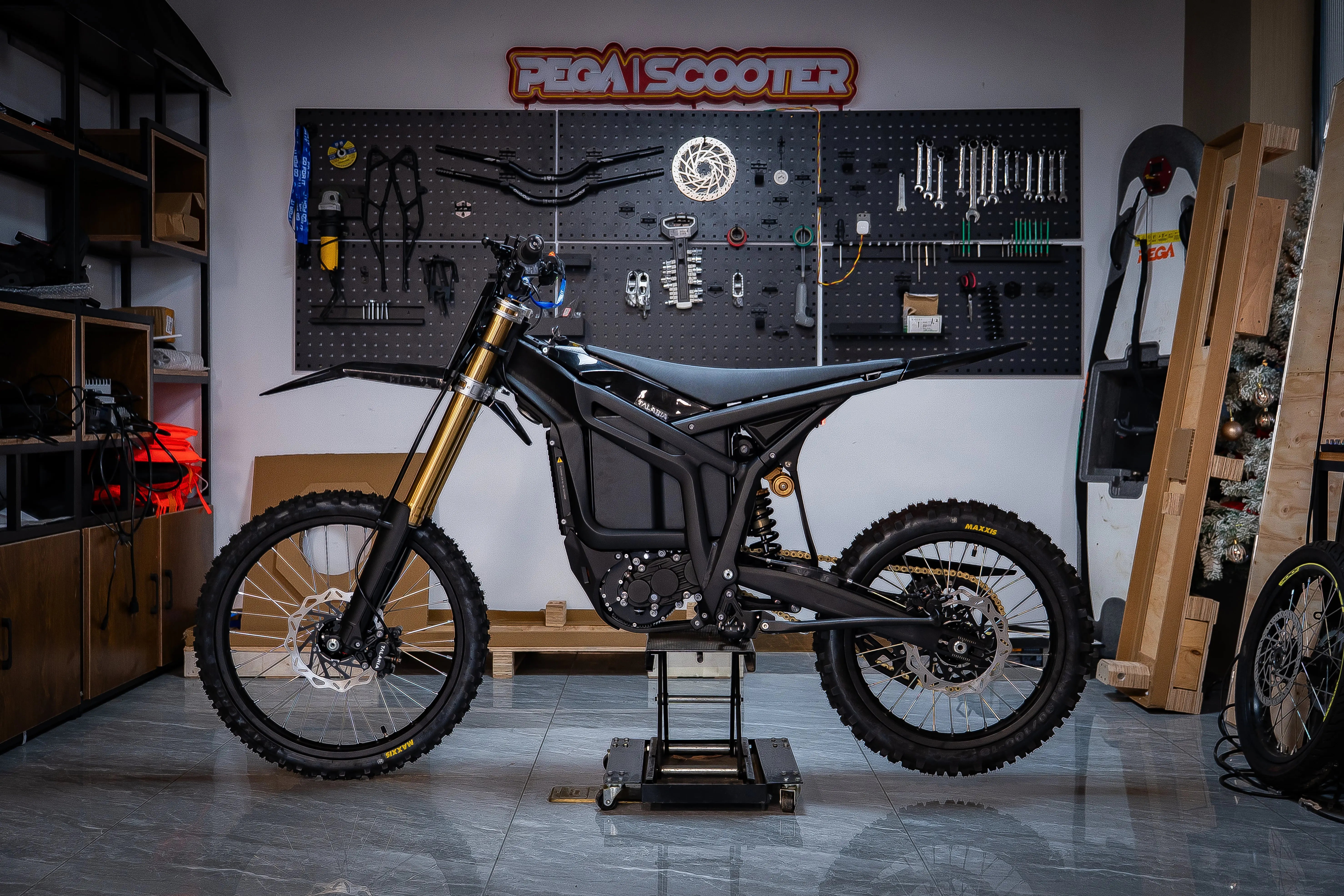 Pegascooter Talaria Komodo