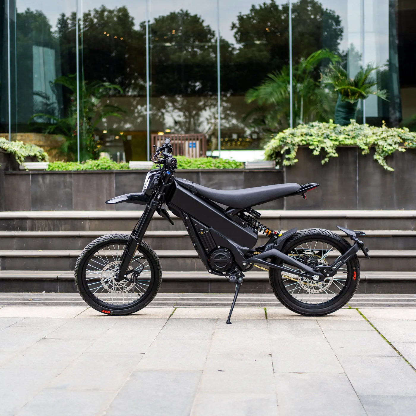 Talaria xxx Black Edition